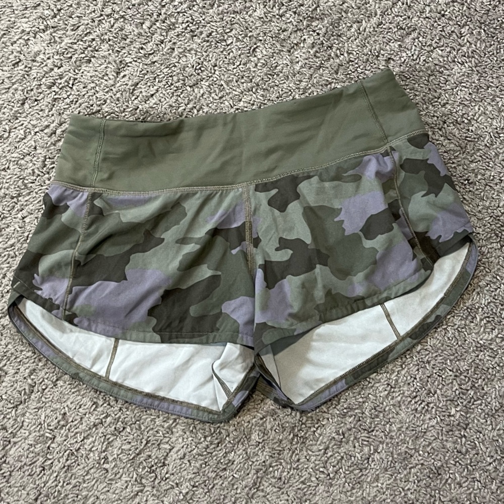 lululemon athletica Camo Green Shorts - Picture 2 of 7